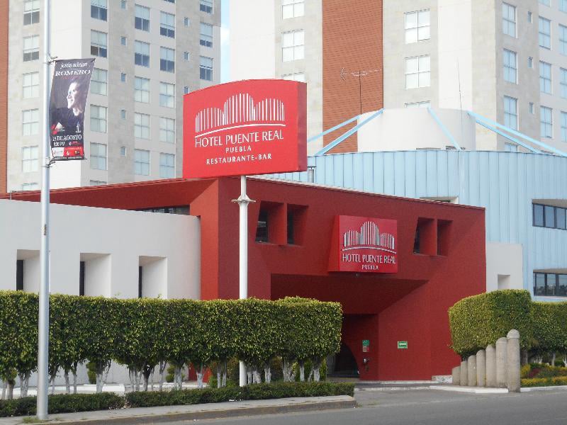 Hotel Puente Real